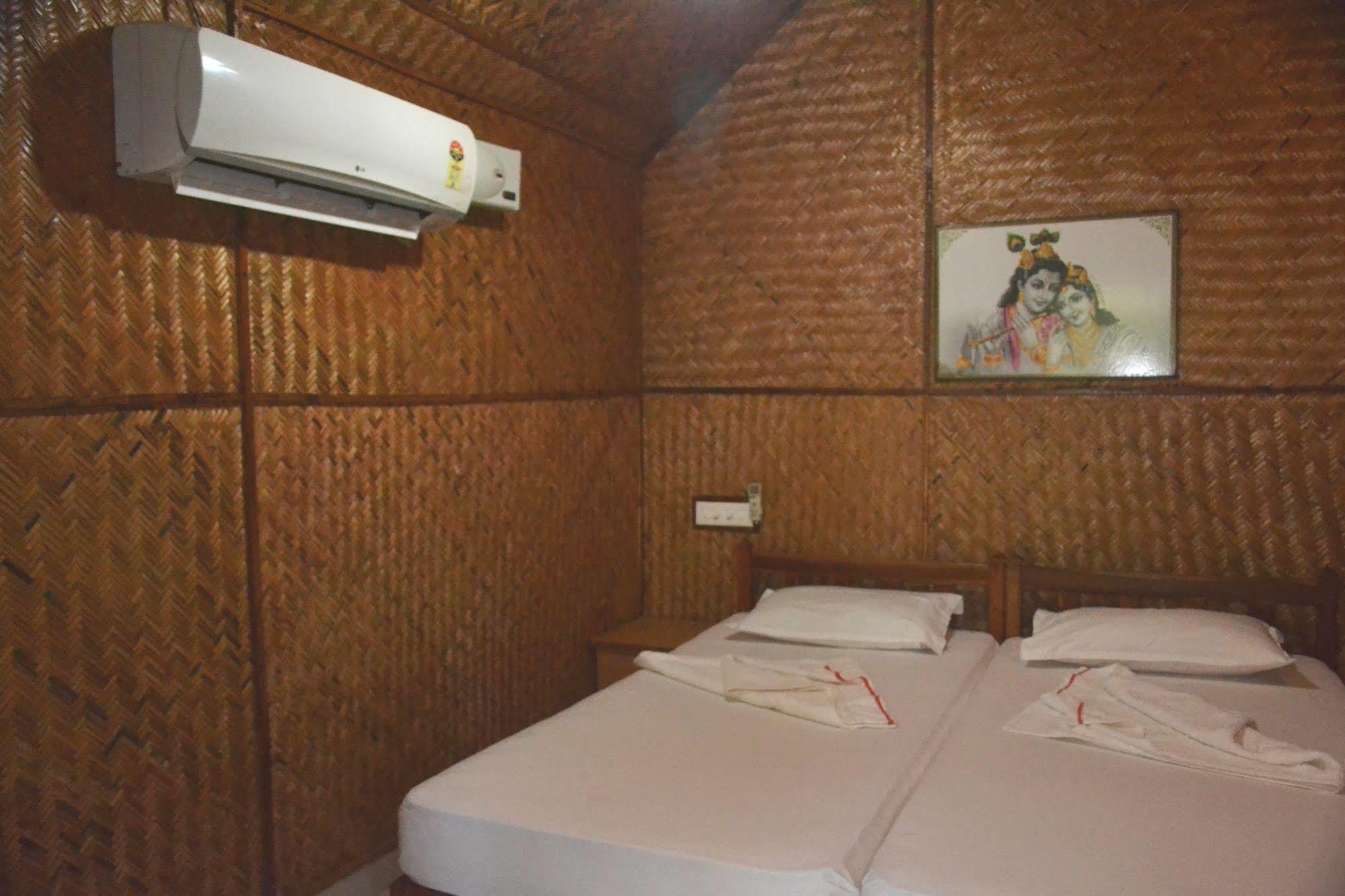 Savithri Inn Bamboo Cottages & Resorts Varkala Exteriér fotografie