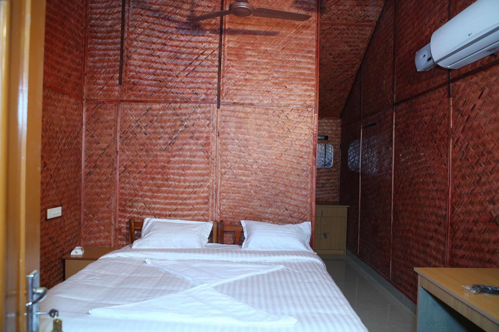 Savithri Inn Bamboo Cottages & Resorts Varkala Exteriér fotografie